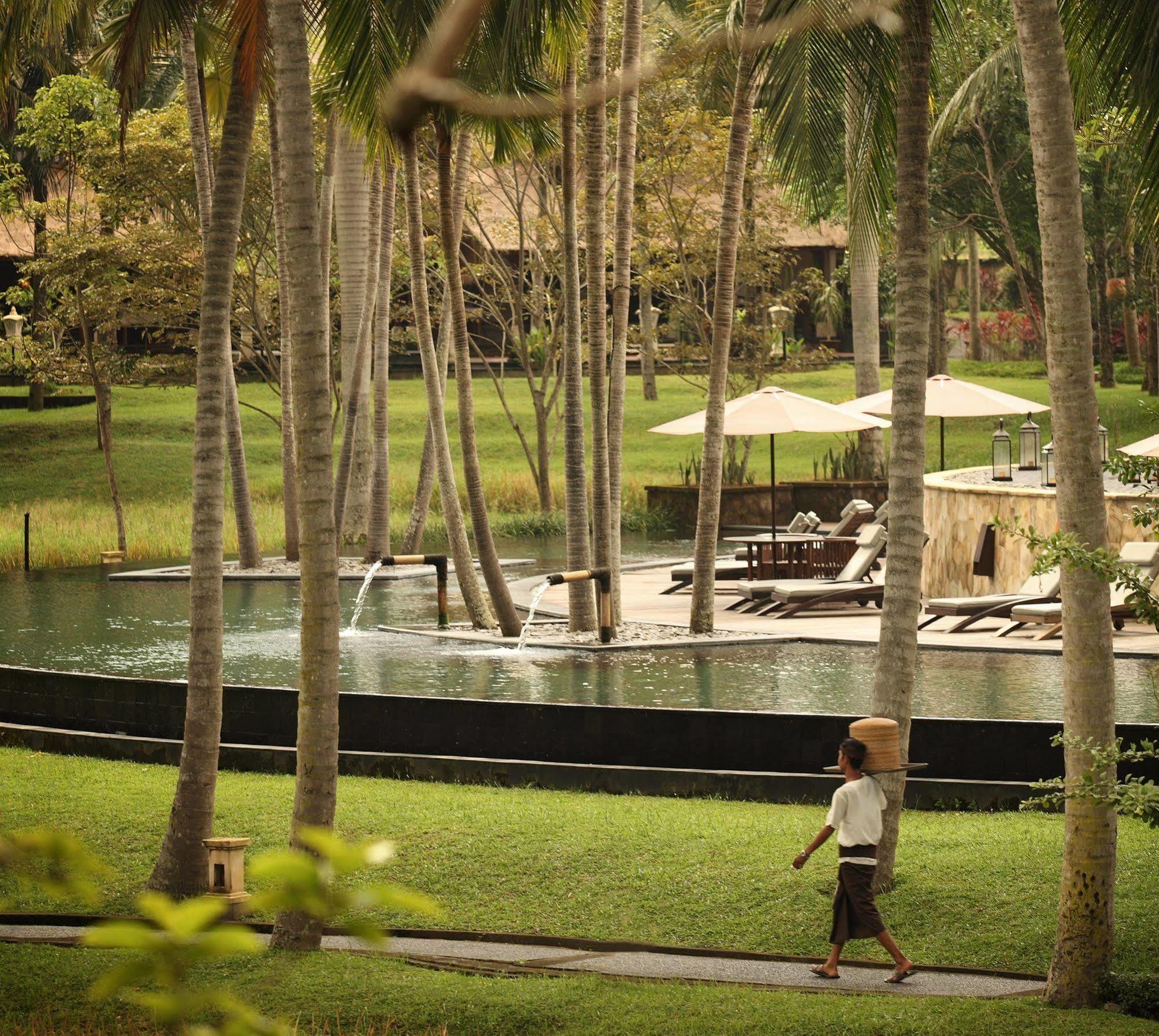 The Ubud Village Resort & Spa Exterior foto